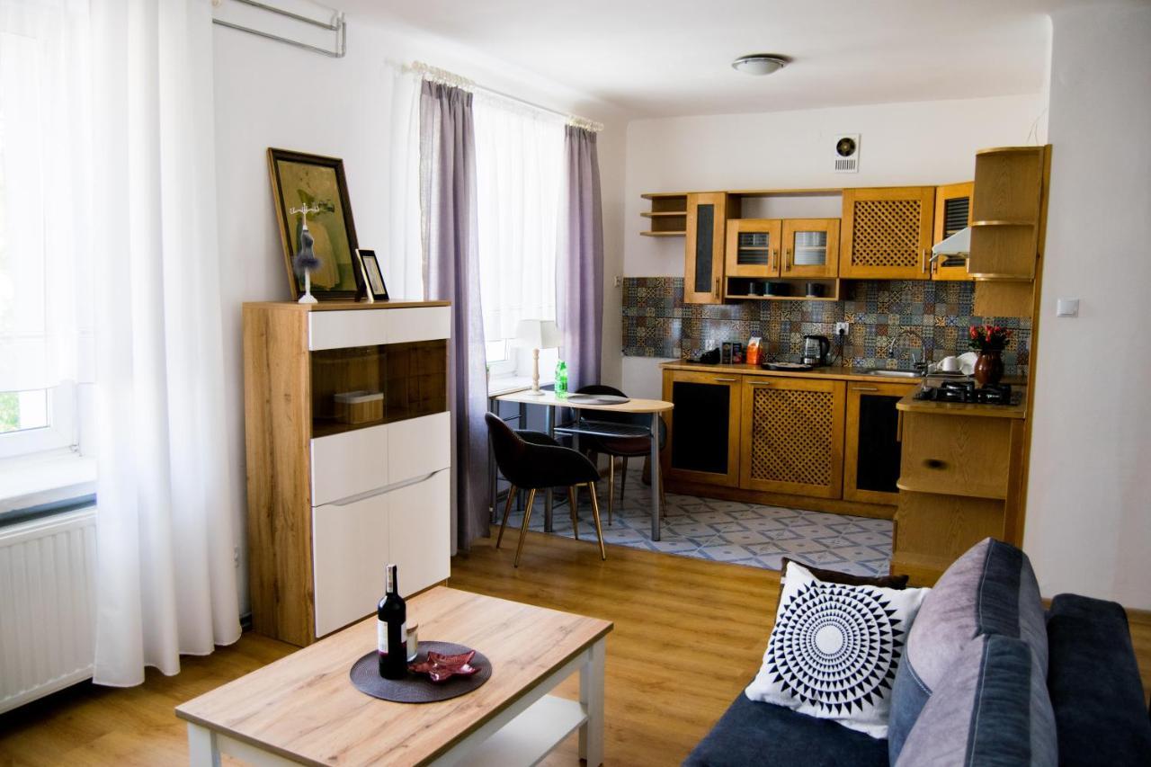 スタロバ・ボラColor 24 Apartament Vアパートメント エクステリア 写真
